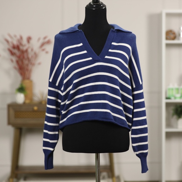 Kerri Rosenthal XO Women's V-Neck Heart Sweater in Blue and White Stripes- NWT - Picture 3 of 8